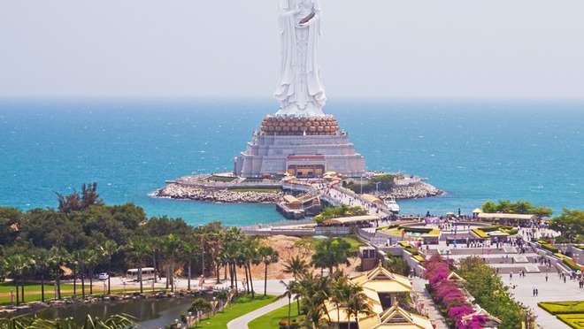 Bask in the Sun on Sanya’s Tropical Beaches