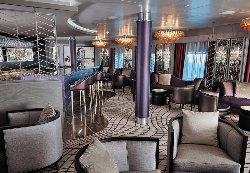 Voyager Lounge