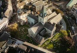 IgluCruise.Application.ViewModels.Shared.WebImageViewModel?.Description