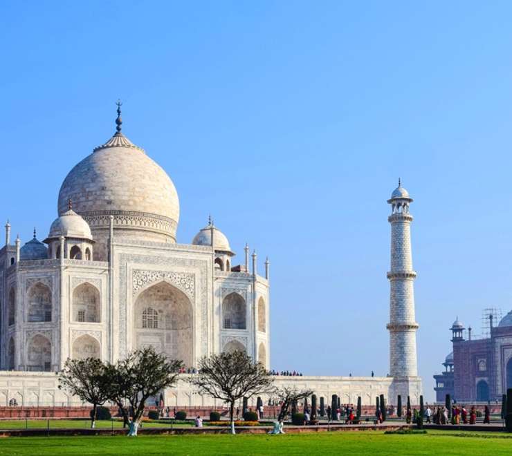 Travel Delhi to Agra