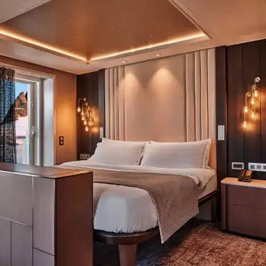 Photo of Owner's Suite