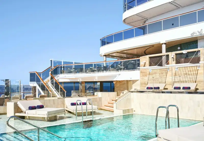 Atoll Pool