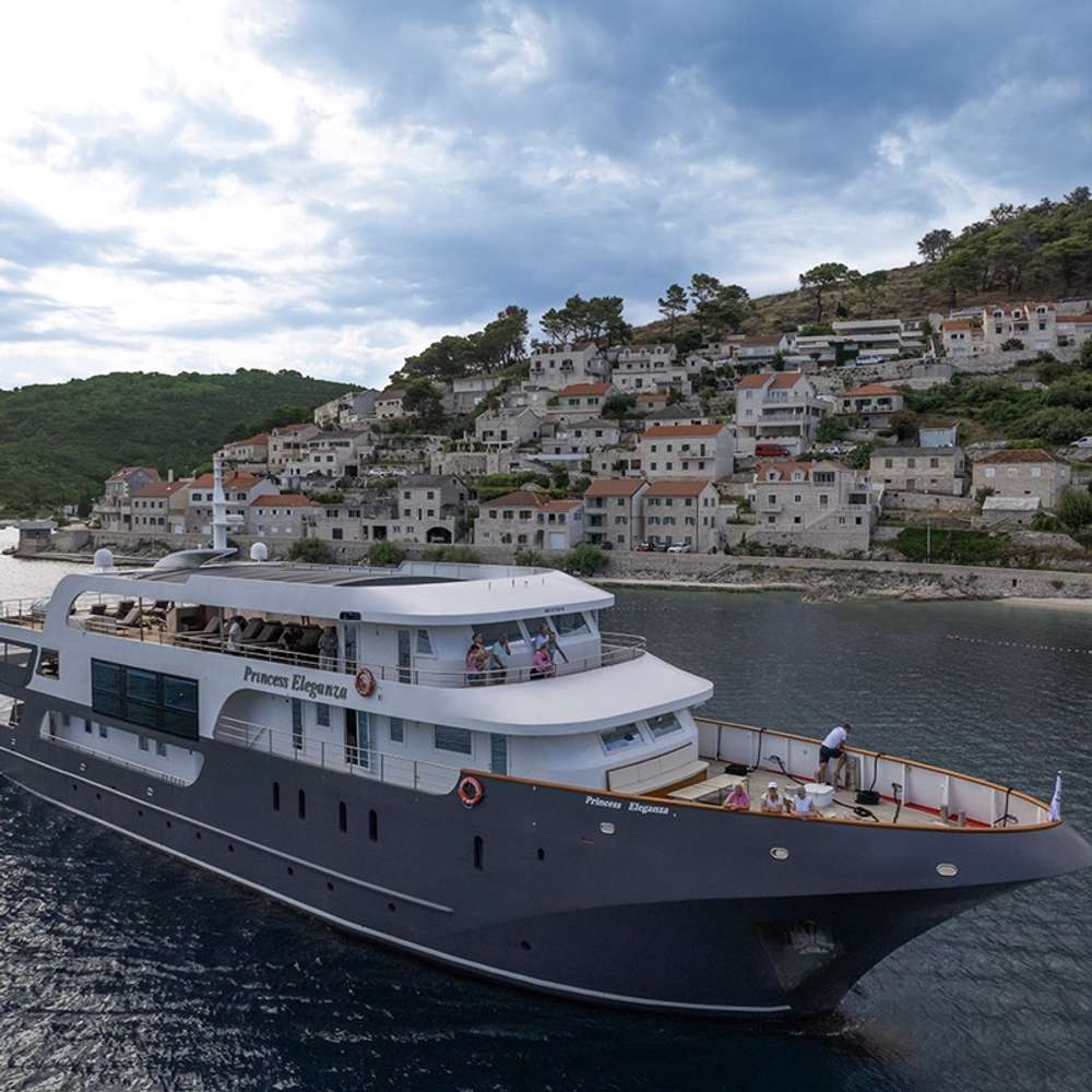 MV Princess Eleganza