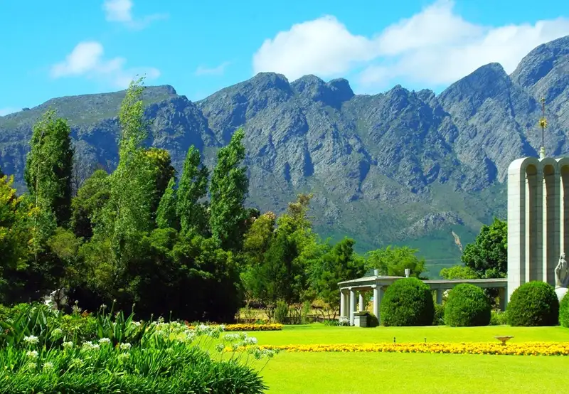 Huguenot Memorial Monument
