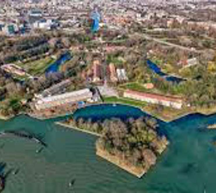 Explore Forte Marghera