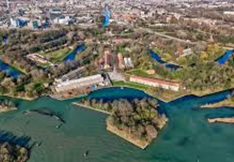 Explore Forte Marghera