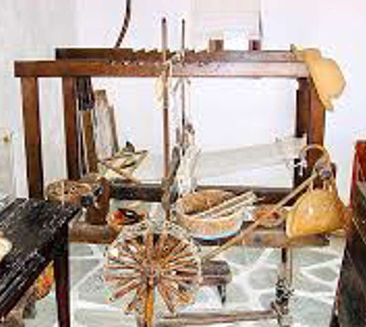 Tour the Folklore Museum in Ano Meria