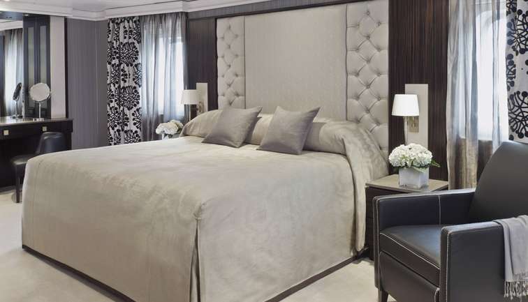 Regent Seven Seas Navigator