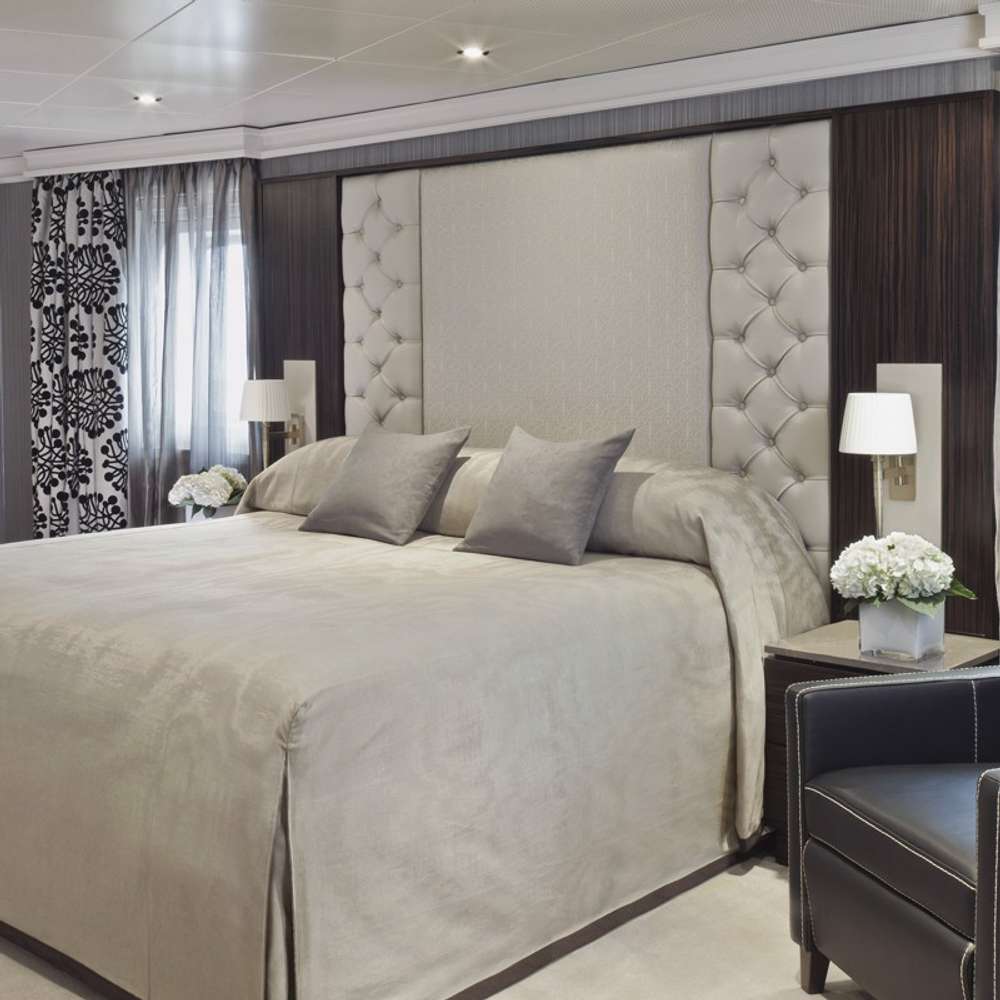Regent Seven Seas Navigator