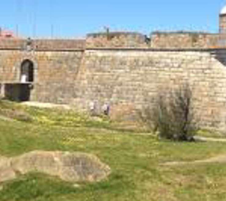 Visit Castelo do Queijo