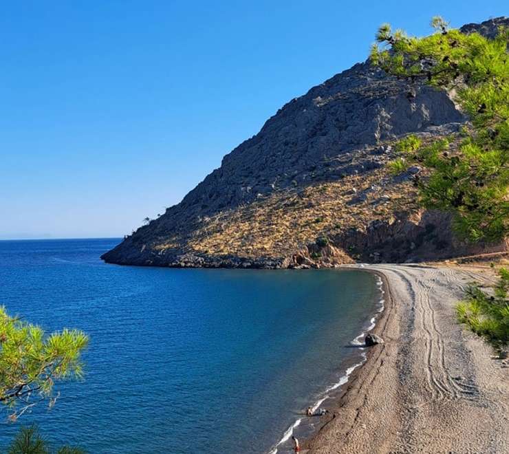 Dardanos Beach