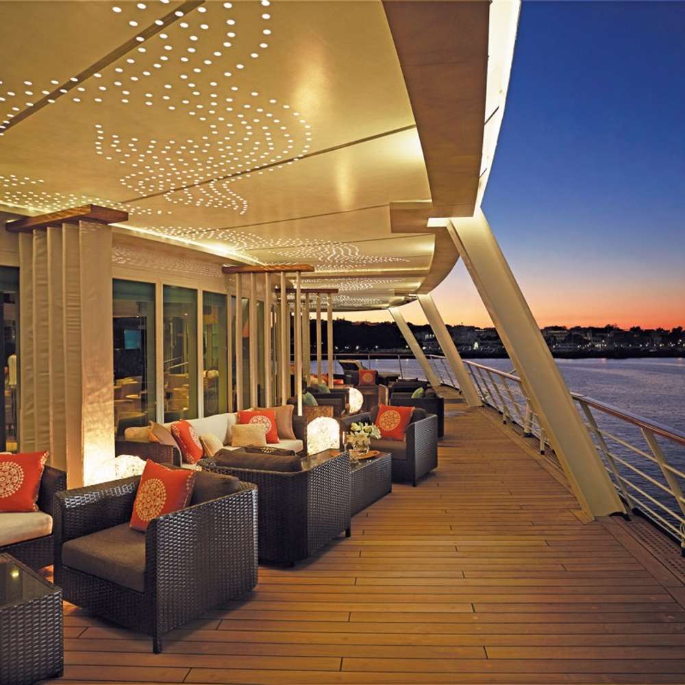 Horizon Lounge 