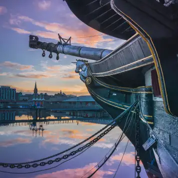 Image related to Dundee - Overnight onboard