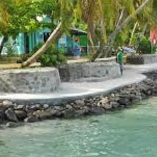 Image related to Stroll the Belmont Walkway