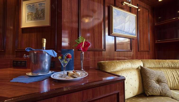 Royal Clipper Suite