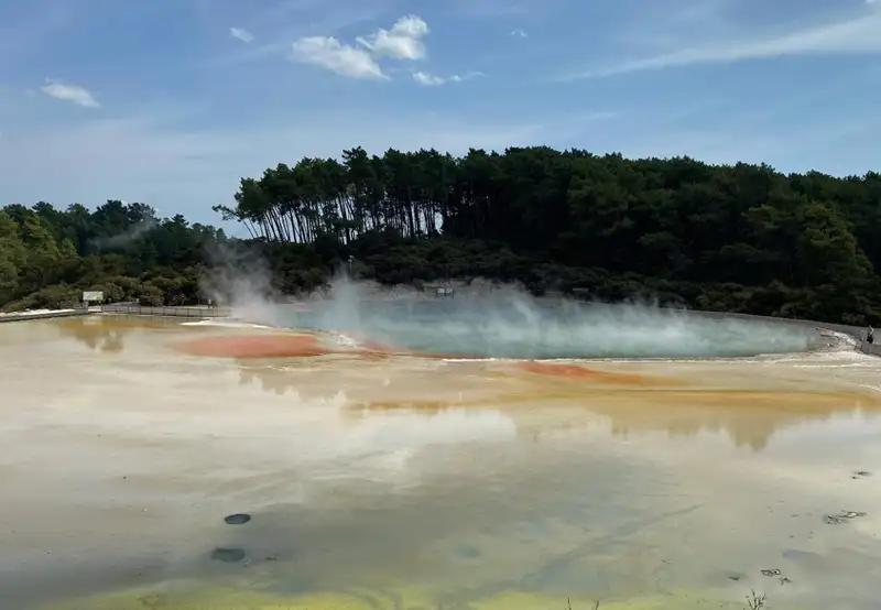 Wai-O-Tapu Sightseeing Tour