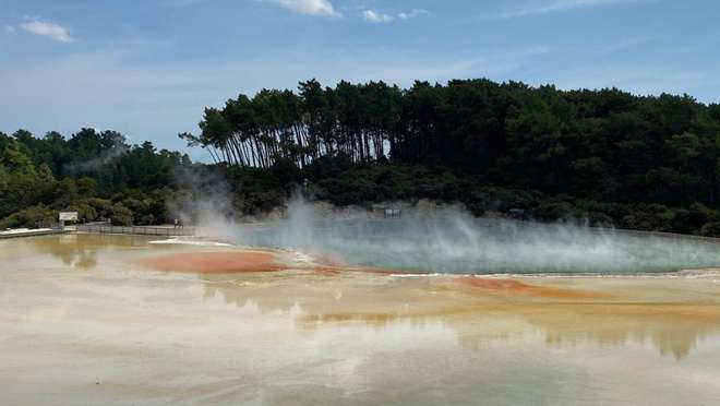 Wai-O-Tapu Sightseeing Tour