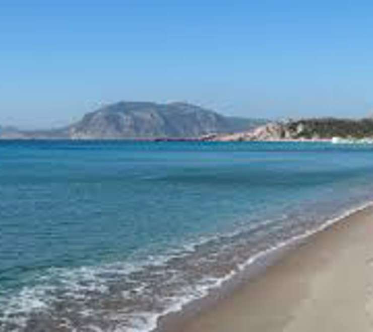 Relax on Lagada Beach
