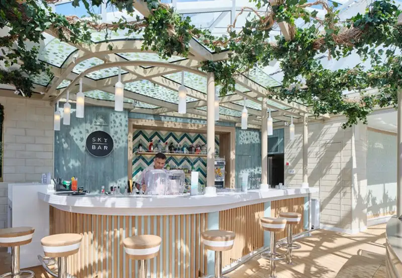 Skydome Bar