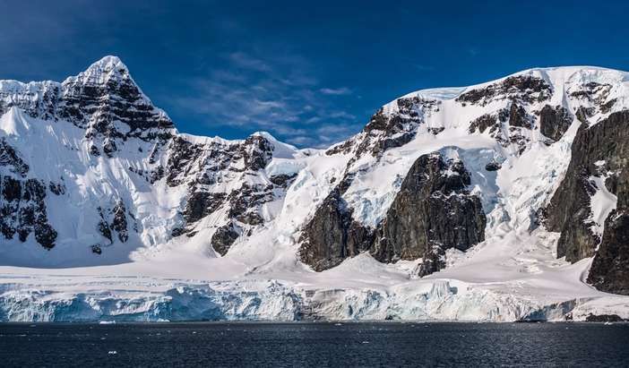 Antarctic Peninsula - Cruising