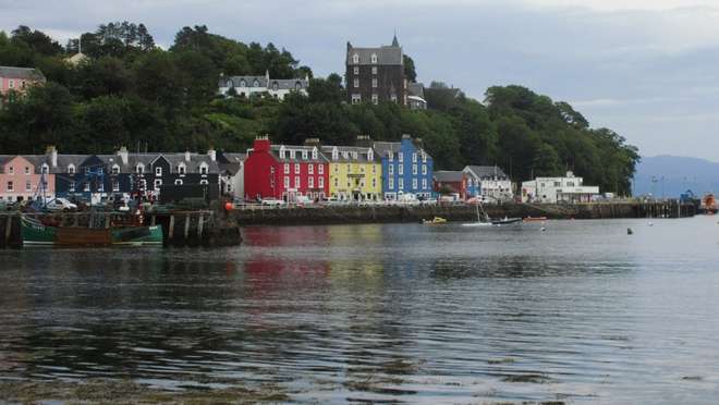 Discover a magnificent Hebridean island of colourful Tobermory, eagles and dramatic coastline.