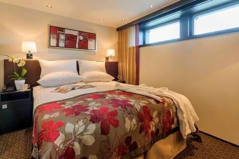 Image related to Deluxe Stateroom