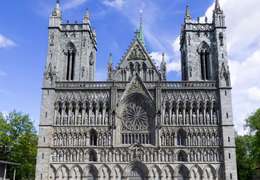 IgluCruise.Application.ViewModels.Shared.WebImageViewModel?.Description