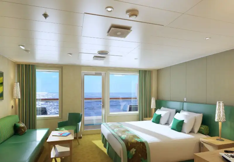 CARNIVAL HORIZON