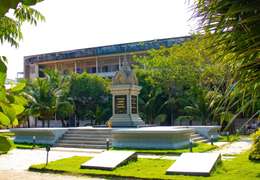 IgluCruise.Application.ViewModels.Shared.WebImageViewModel?.Description