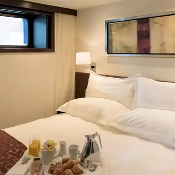 Deluxe Stateroom