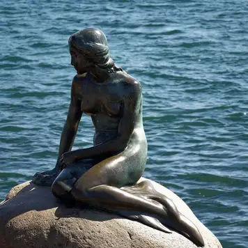 Image related to Little Mermaid Statue