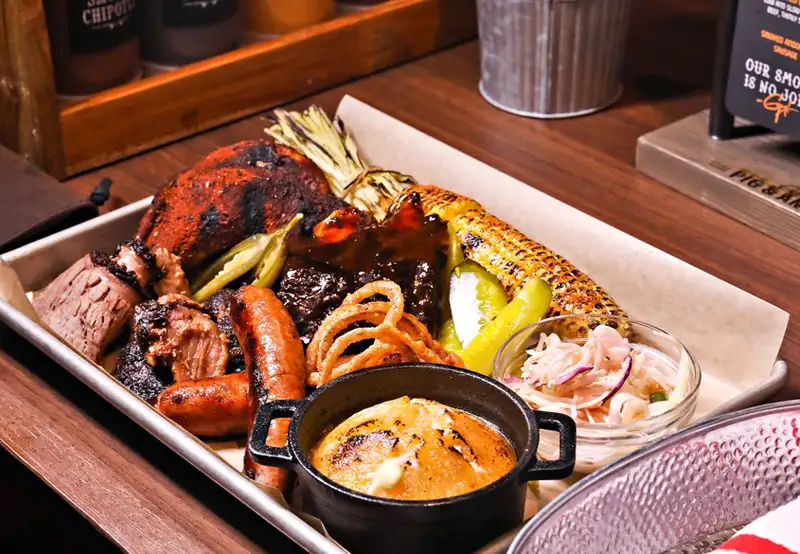 Guy's Pig & Anchor Smokehouse