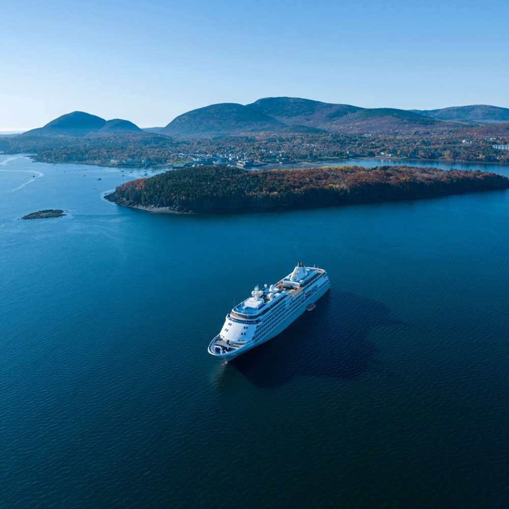 Silver Whisper