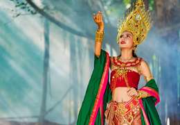 IgluCruise.Application.ViewModels.Shared.WebImageViewModel?.Description