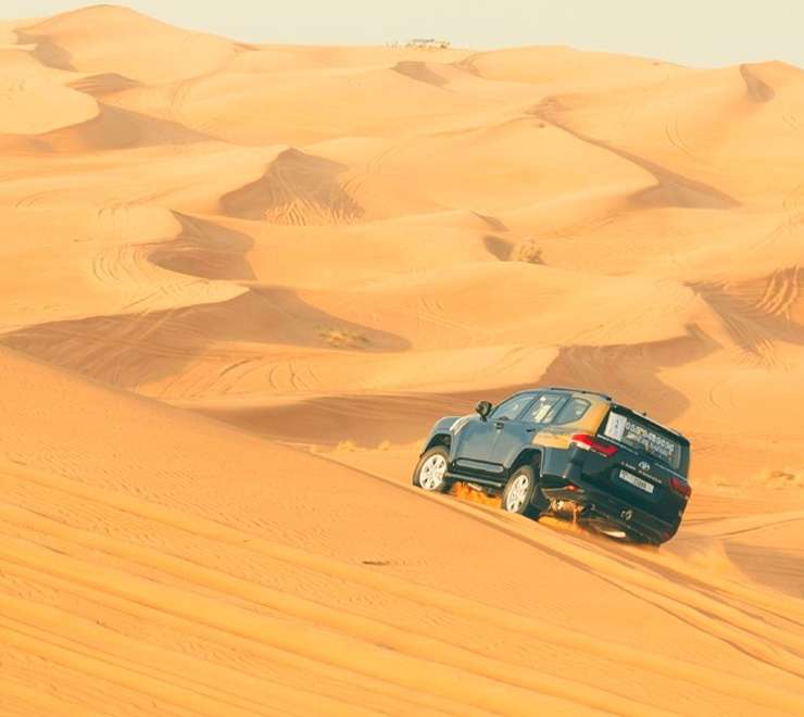 Dubai - 4x4 Desert Safari & BBQ Dinner