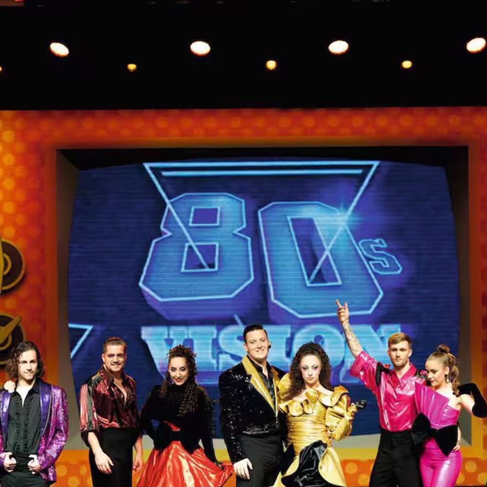 Broadway show lounge performance