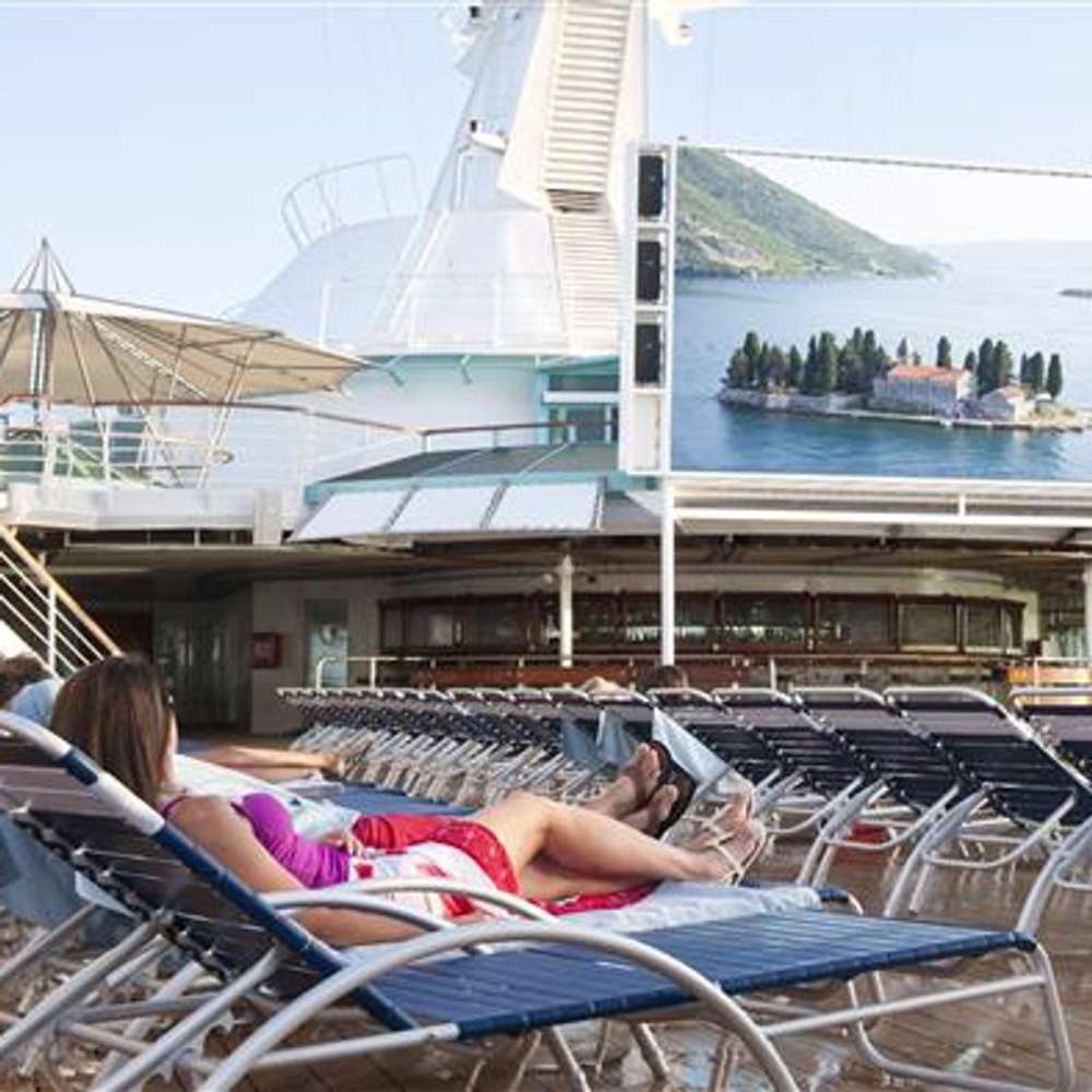 Pool deck