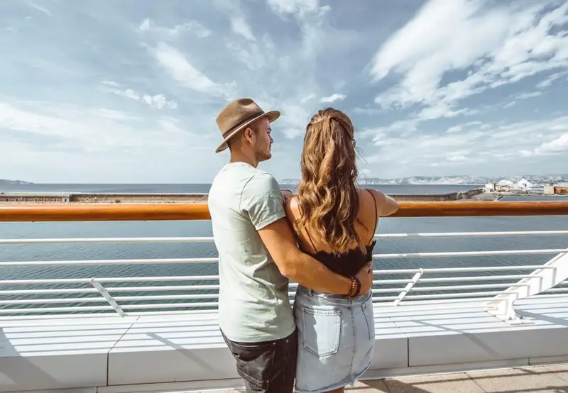 couple overlooking the sea