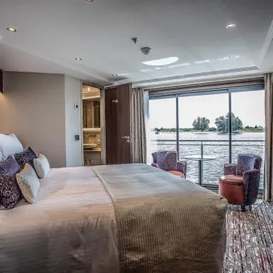 Image related to Superior Stern Suite