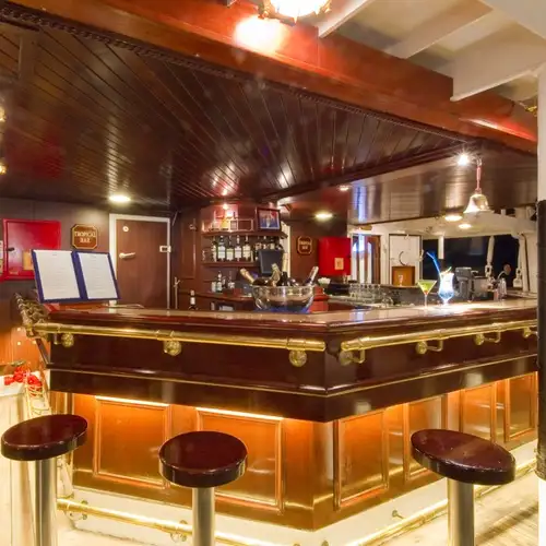 Star Flyer : Tropical Bar