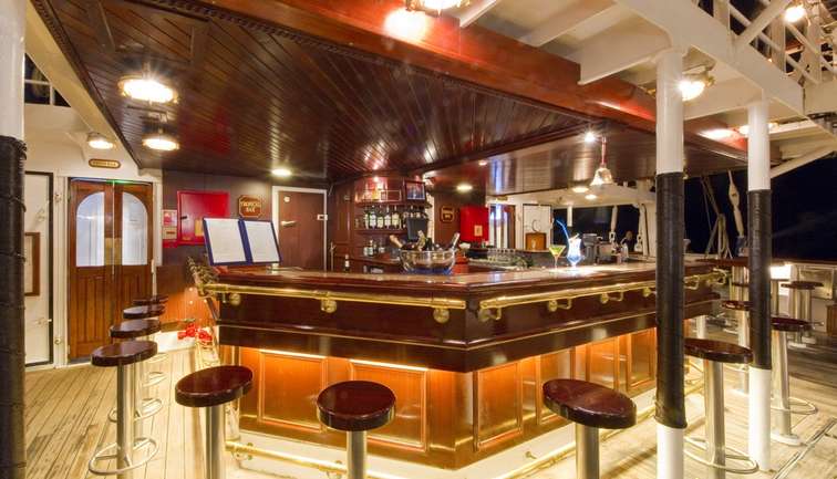 Star Flyer : Tropical Bar