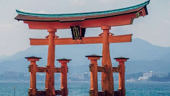 Miyajima Island & Itsukushima Shrine
