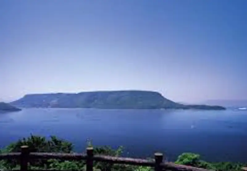 Yashima Plateau