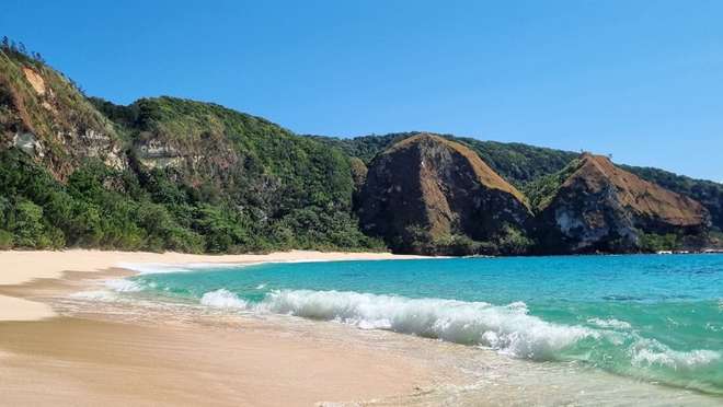 Discover a Sumba port town renowned for ikat weaving and wild island landscapes.