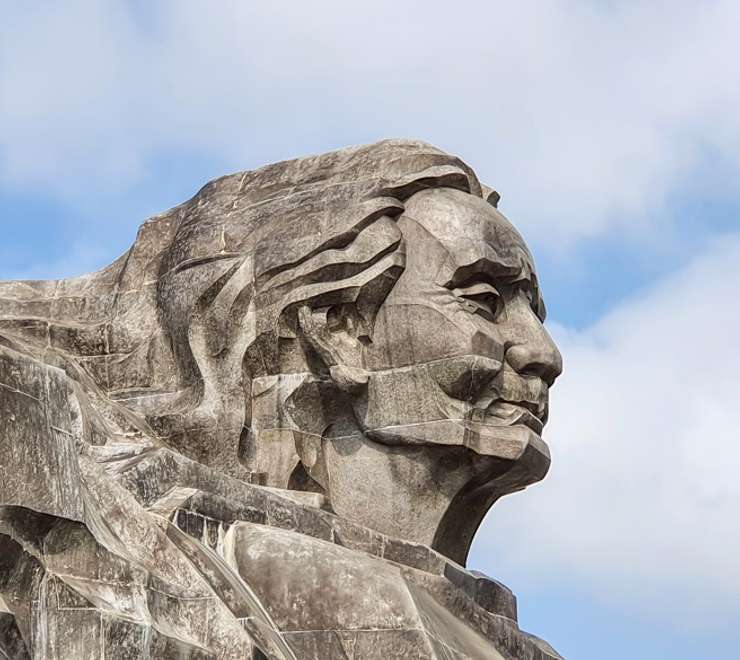 Vietnam’s Heroic Mother Monument
