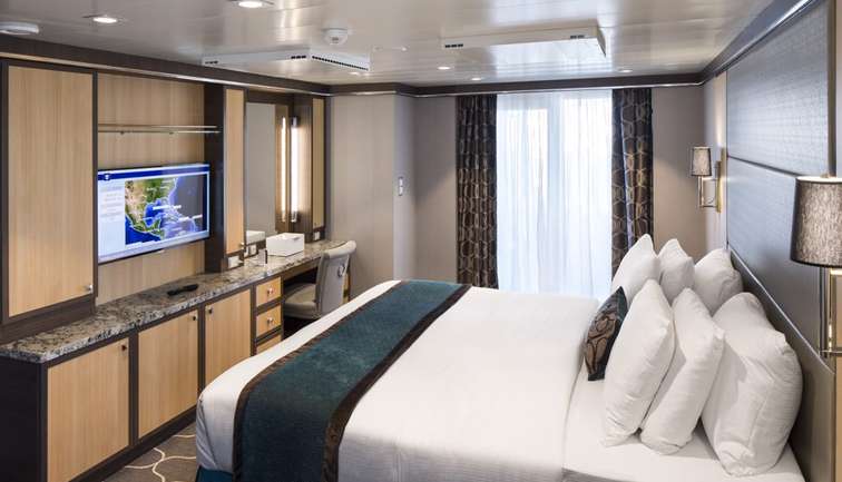 AquaTheater Stateroom