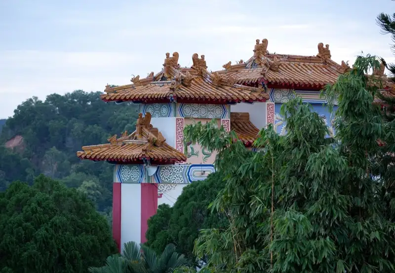 Puu Jih Syh Temple