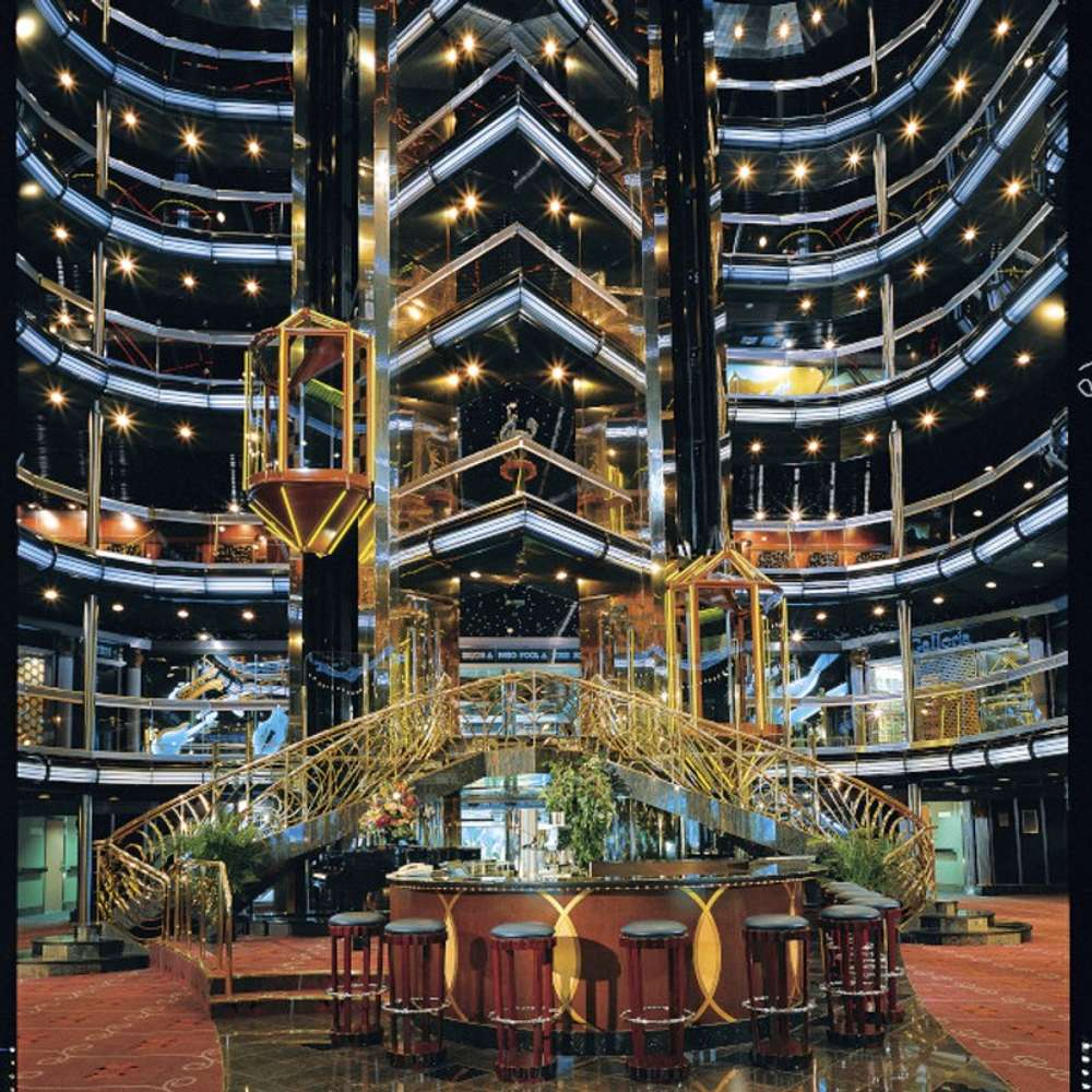 CARNIVAL FASCINATION