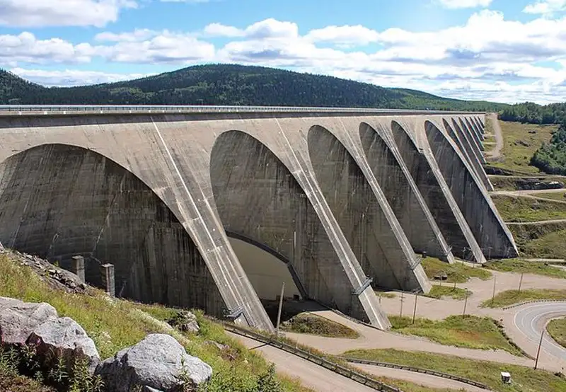 Daniel-Johnson Dam
