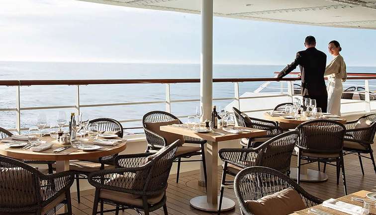 LE JACQUES CARTIER Restaurant